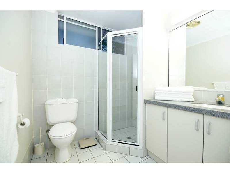 2 Bishop Street, St Lucia QLD 4067