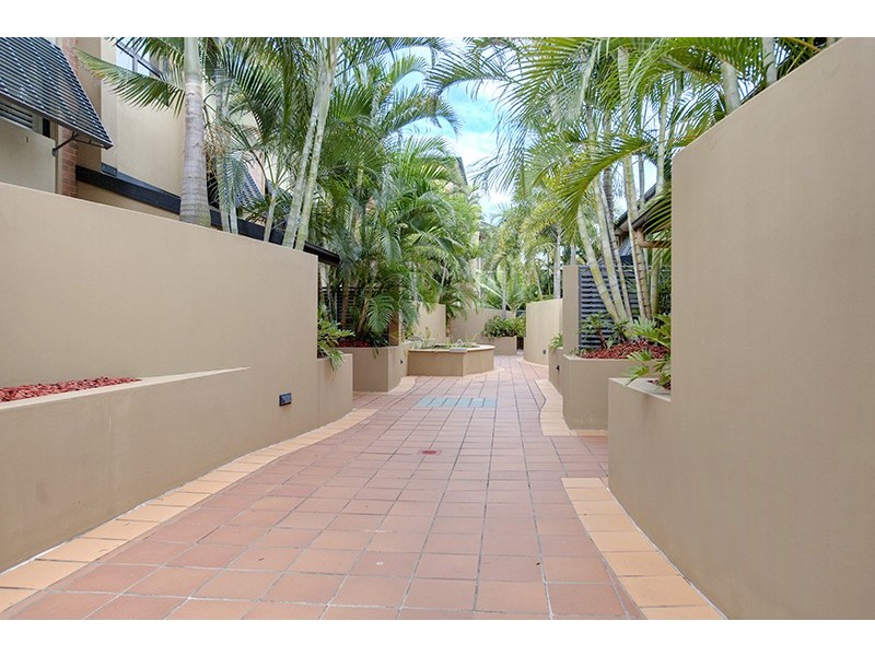 52 Beeston St., Teneriffe QLD 4005