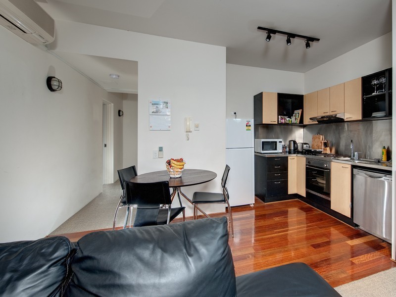 139 Commercial Rd, Teneriffe QLD 4005