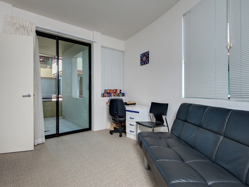 139 Commercial Rd, Teneriffe QLD 4005