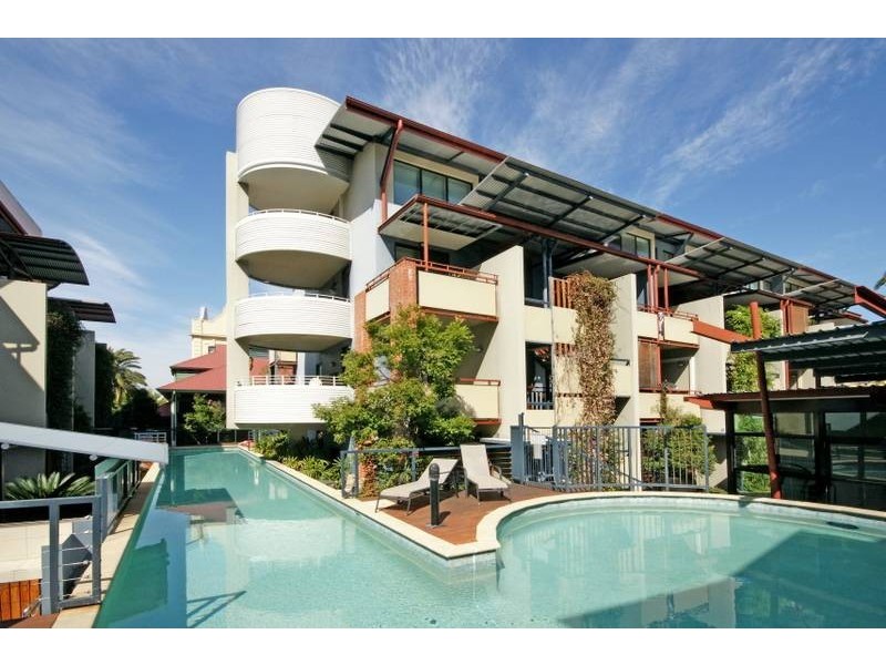 139 Commercial Rd, Teneriffe QLD 4005