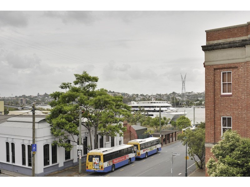 139 Commercial Road, Teneriffe QLD 4005