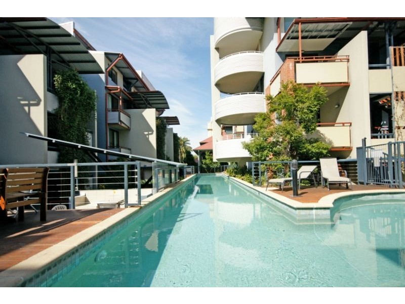 139 Commercial Rd, Teneriffe QLD 4005