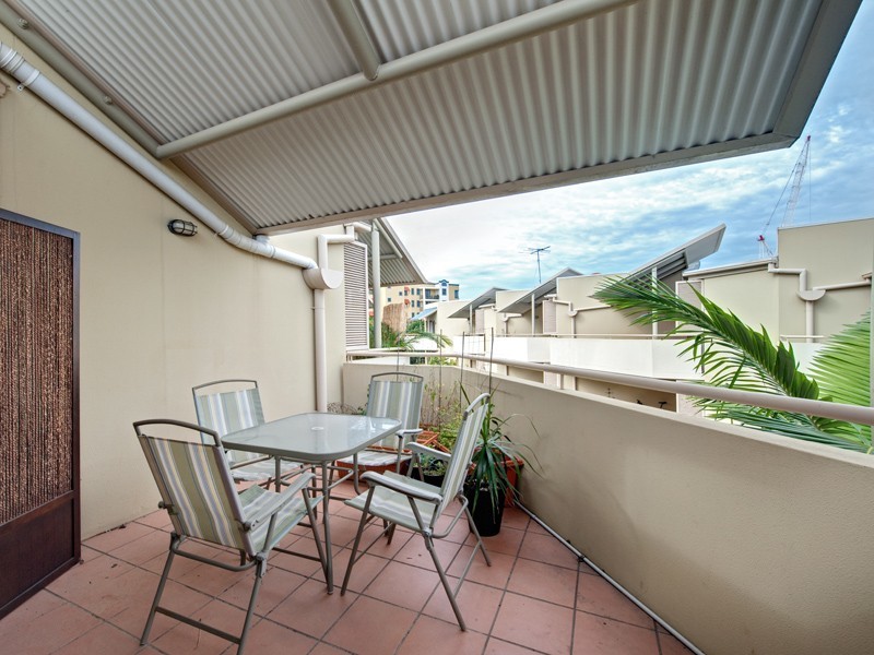 32 Newstead Tce, Newstead QLD 4006