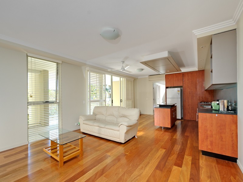 203/42 Newstead Tce, Newstead QLD 4006