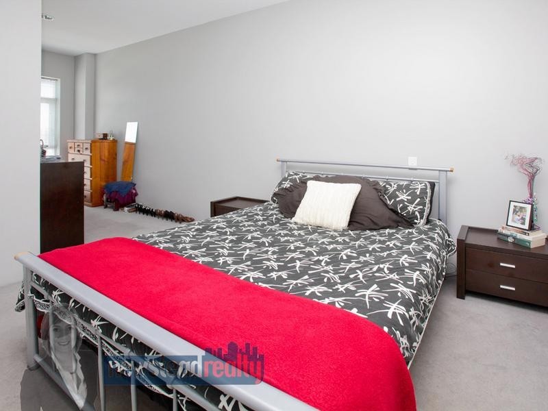 38 Skyring Terrace, Teneriffe QLD 4005