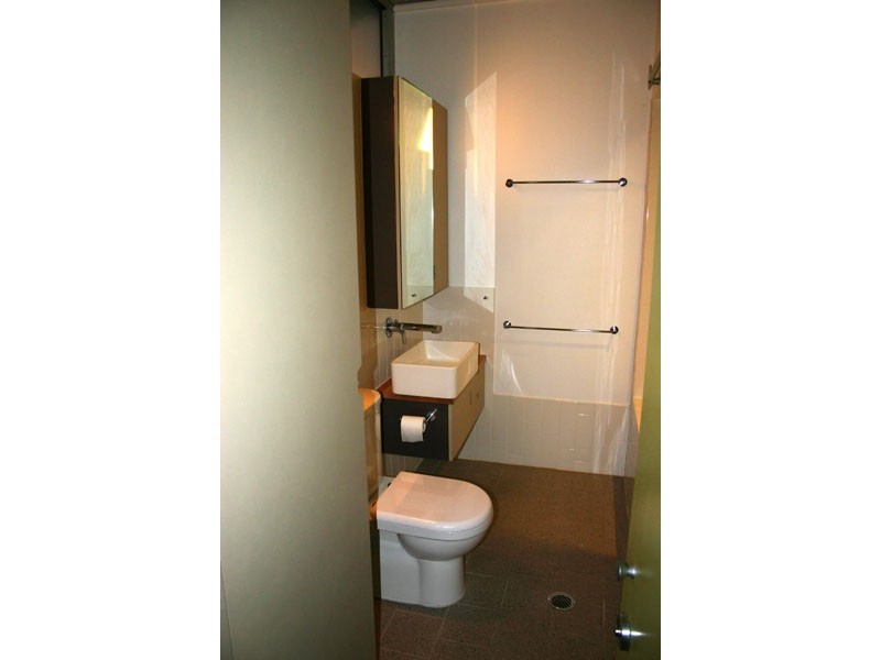 8 – 16 Skyring Tce, Teneriffe QLD 4005