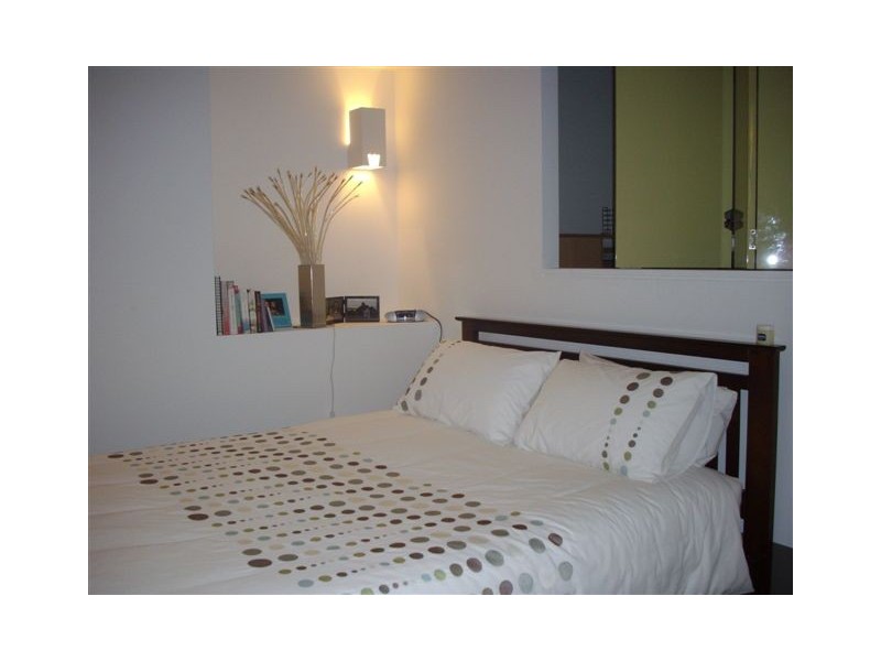 8 – 16 Skyring Tce, Teneriffe QLD 4005