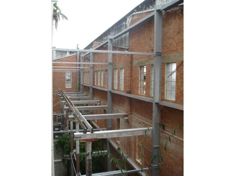 8 – 16 Skyring Tce, Teneriffe QLD 4005