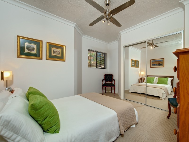 2/9 Newstead Ave, Newstead QLD 4006