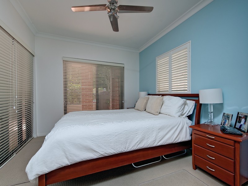 2/9 Newstead Ave, Newstead QLD 4006