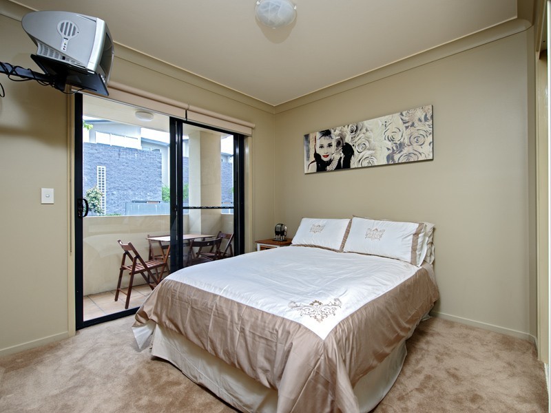 52 Newstead Tce, Newstead QLD 4006