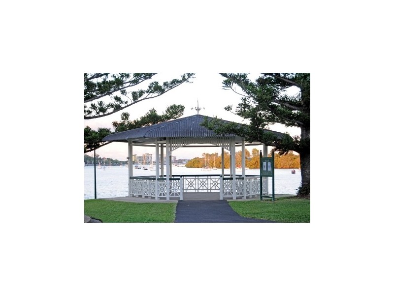 52 Newstead Tce, Newstead QLD 4006