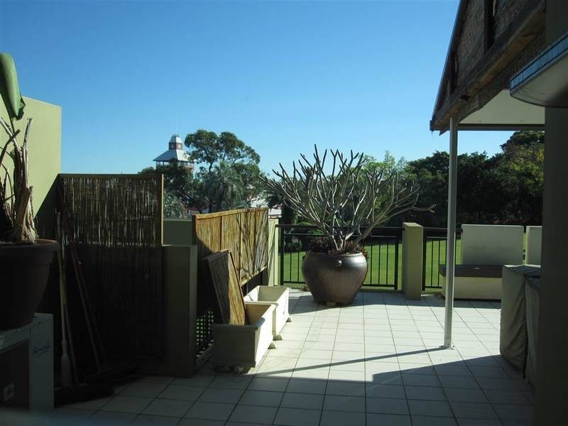1 Newstead Avenue, Newstead QLD 4006