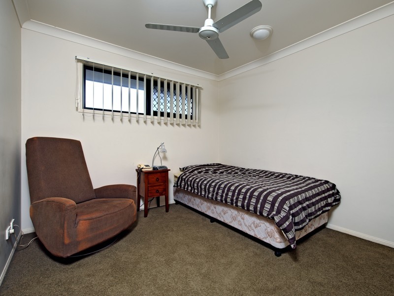 300 Cliveden Avenue, Corinda QLD 4075