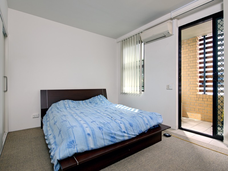 139 Commerical Rd, Teneriffe QLD 4005