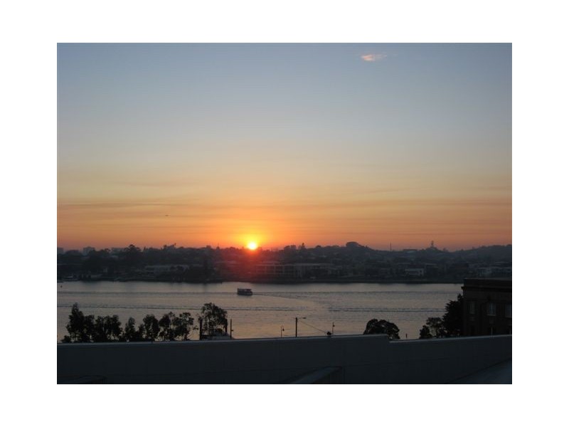8-16 Skyring Tce, Teneriffe QLD 4005
