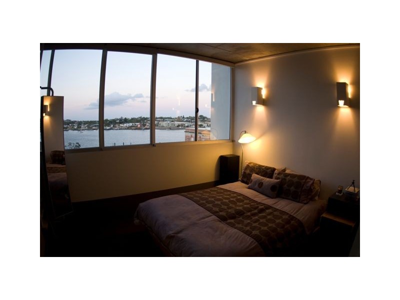 8-16 Skyring Tce, Teneriffe QLD 4005