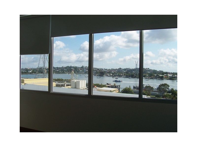 8-16 Skyring Tce, Teneriffe QLD 4005
