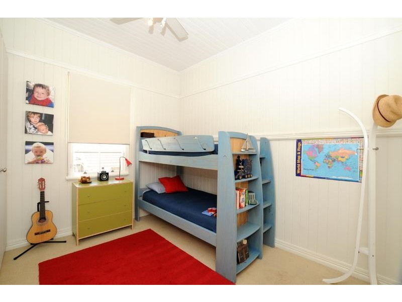 10 Barker Street, East Brisbane QLD 4169