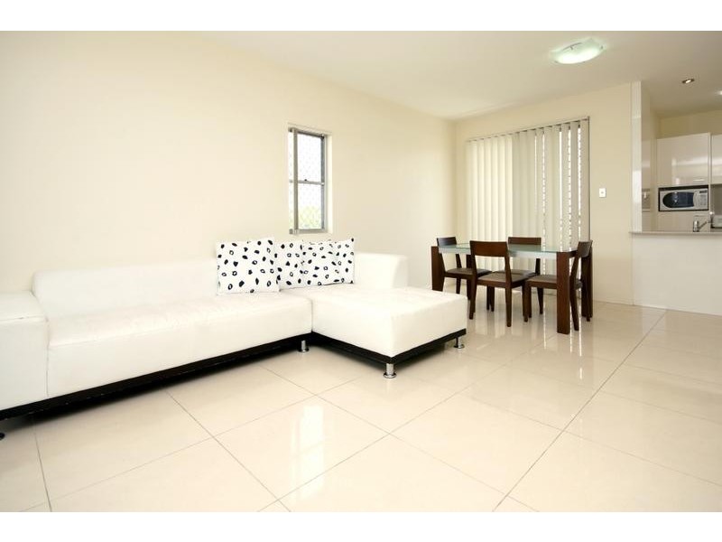 27 Store Street, Albion QLD 4010