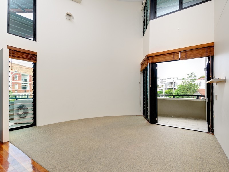 139 Commercial Rd, Teneriffe QLD 4005