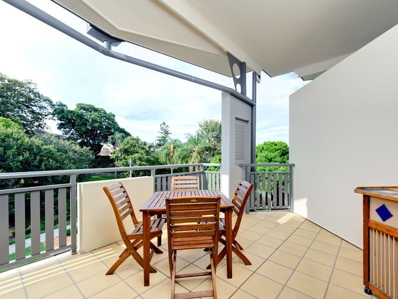 15 Newstead Ave, Newstead QLD 4006