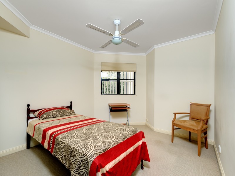 15 Newstead Ave, Newstead QLD 4006