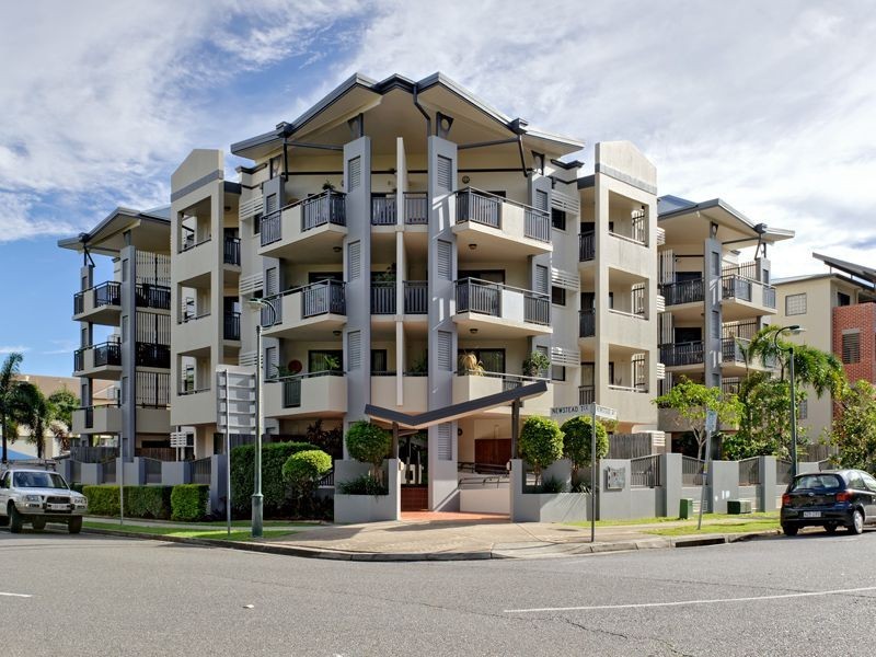 15 Newstead Ave, Newstead QLD 4006