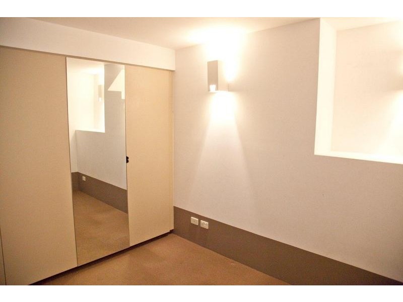 16 Skyring Terrace, Teneriffe QLD 4005