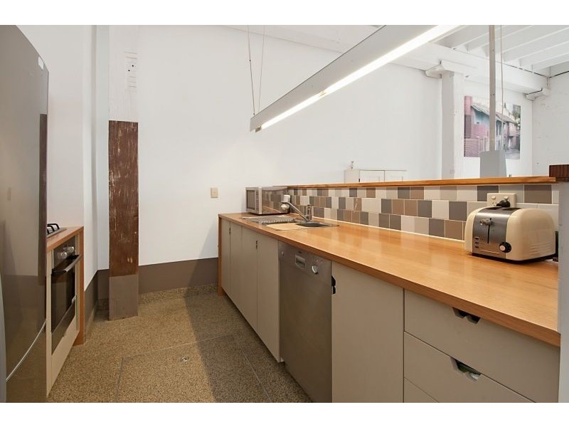 16 Skyring Tce, Teneriffe QLD 4005