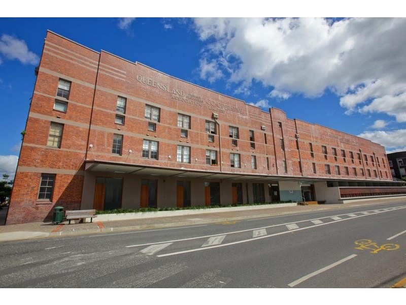 16 Skyring Tce, Teneriffe QLD 4005