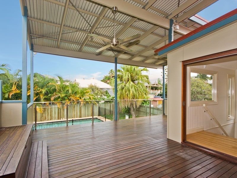 26 Walmsley St, Kangaroo Point QLD 4169
