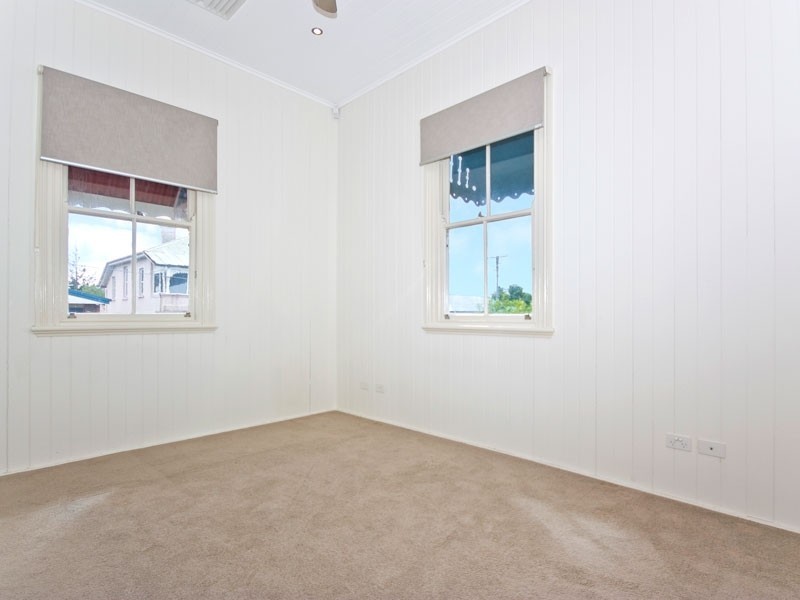 26 Walmsley St, Kangaroo Point QLD 4169