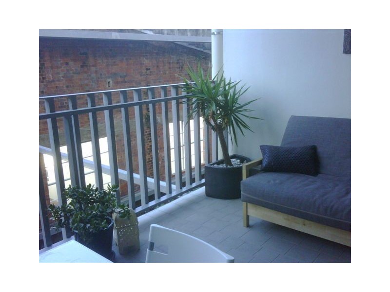 16 Skyring Tce, Teneriffe QLD 4005
