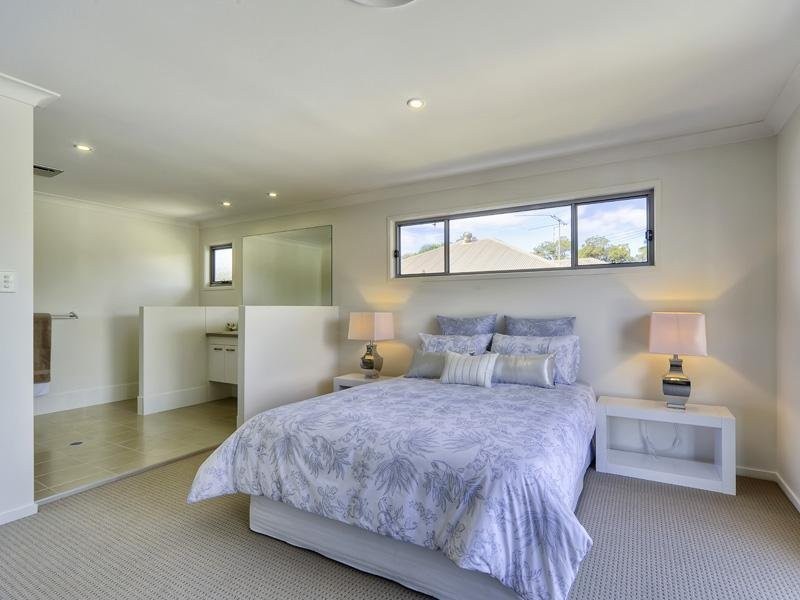 54 Somers Street, Nudgee QLD 4014