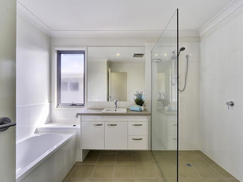 54 Somers Street, Nudgee QLD 4014