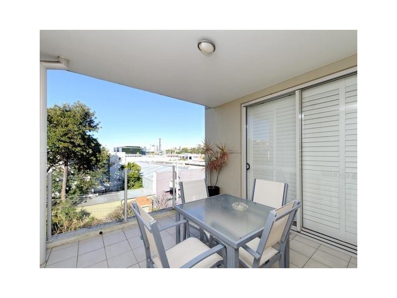 42 Newstead Terrace, Newstead QLD 4006