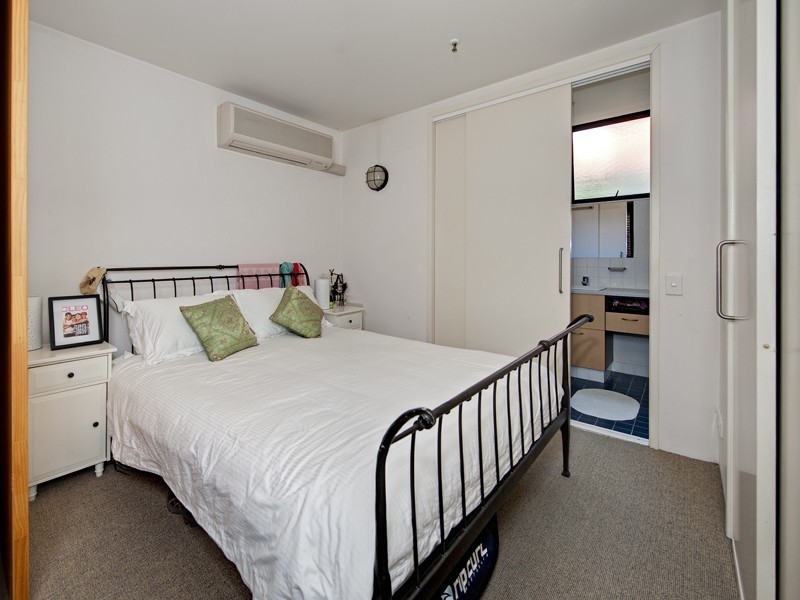 139 Commercial Road, Teneriffe QLD 4005