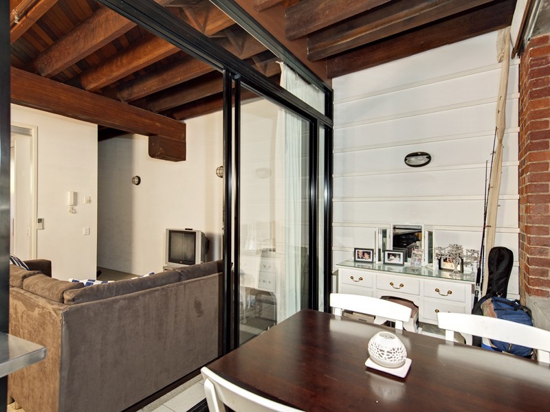 139 Commercial Road, Teneriffe QLD 4005