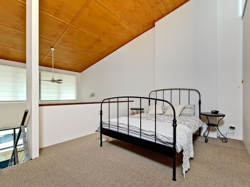 139 Commercial Road, Teneriffe QLD 4005
