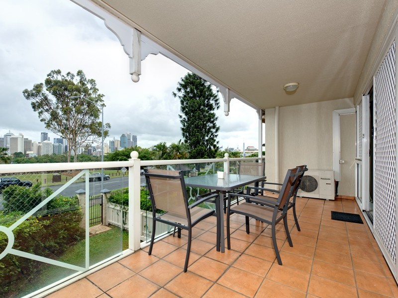 236 River Terrace, Kangaroo Point QLD 4169