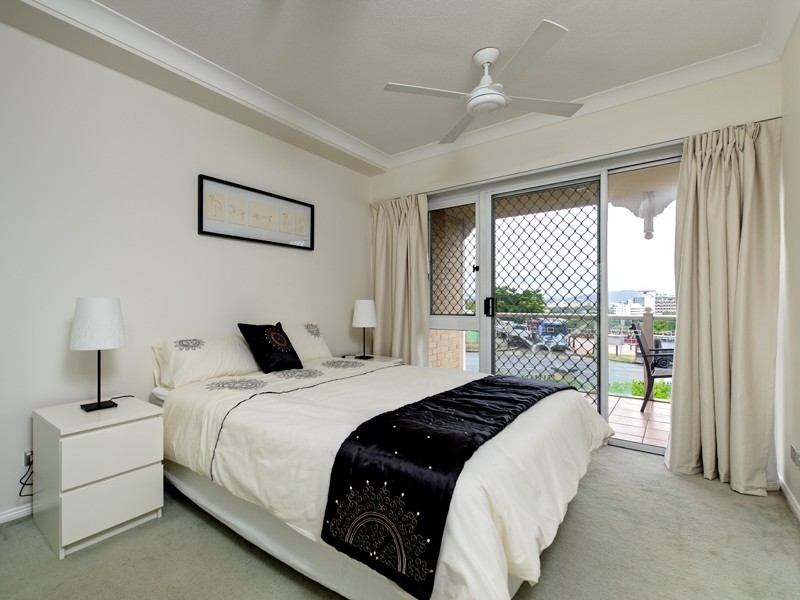 236 River Terrace, Kangaroo Point QLD 4169
