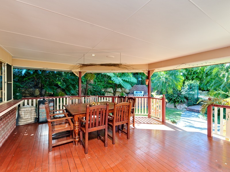 4 Belah Court, Albany Creek QLD 4035