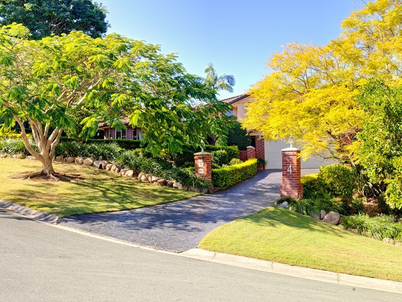 4 Belah Court, Albany Creek QLD 4035