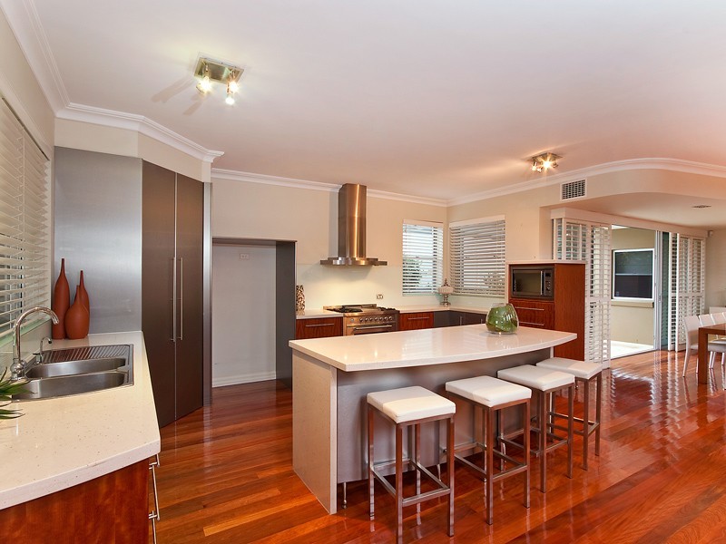 42 Ascot Street, Ascot QLD 4007