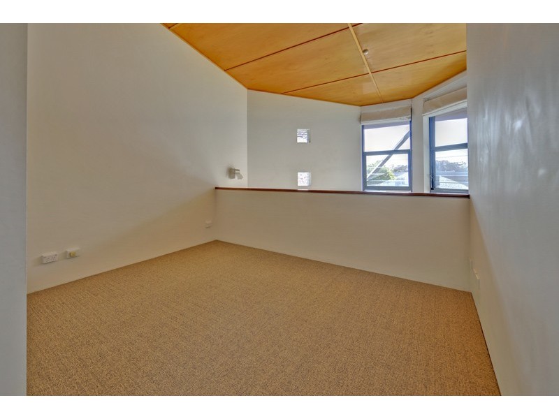 139 Commercial Road, Teneriffe QLD 4005