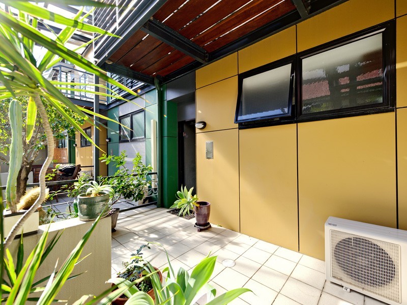 139 Commercial Road, Teneriffe QLD 4005