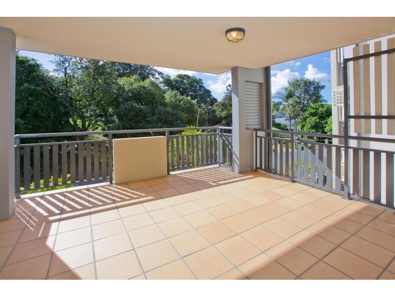 15 Newstead Avenue, Newstead QLD 4006