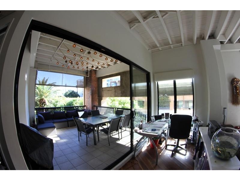 54 Vernon Terrace, Teneriffe QLD 4005